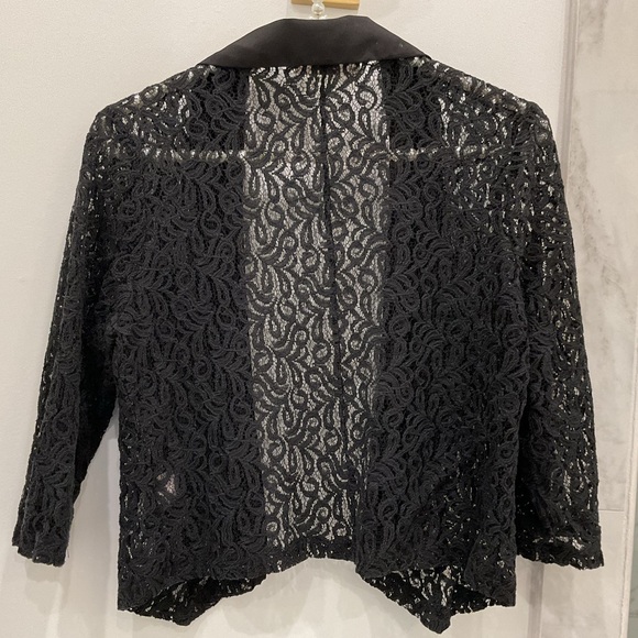 🔴LACE JACKET CARDIGAN🔴 - Picture 2 of 5